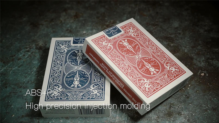 P Case RED (Gimmicks and Online Instructions) by Bocopo Magic &amp; Silver Wing - Trick